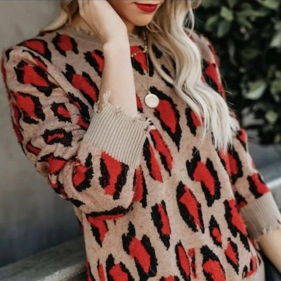 New Leopard Animal Print Boutique Crew Sweater Top - Picture 2 of 7